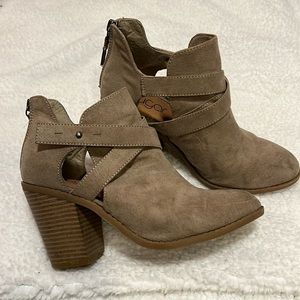 Women’s booties